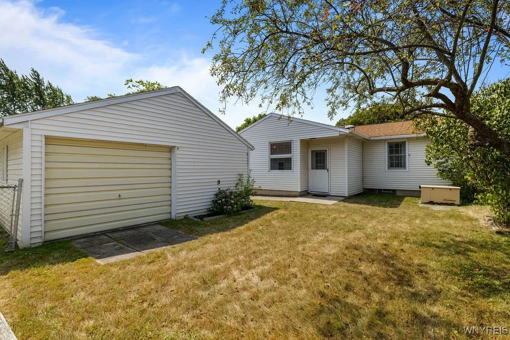 63 Princeton Court, Cheektowaga, New York 14225, Cheektowaga, New York 14225, 3 Bedrooms Bedrooms, 6 Rooms Rooms,1 BathroomBathrooms,Residential,Closed,63 Princeton Court, Cheektowaga, New York 14225,0,B1629922