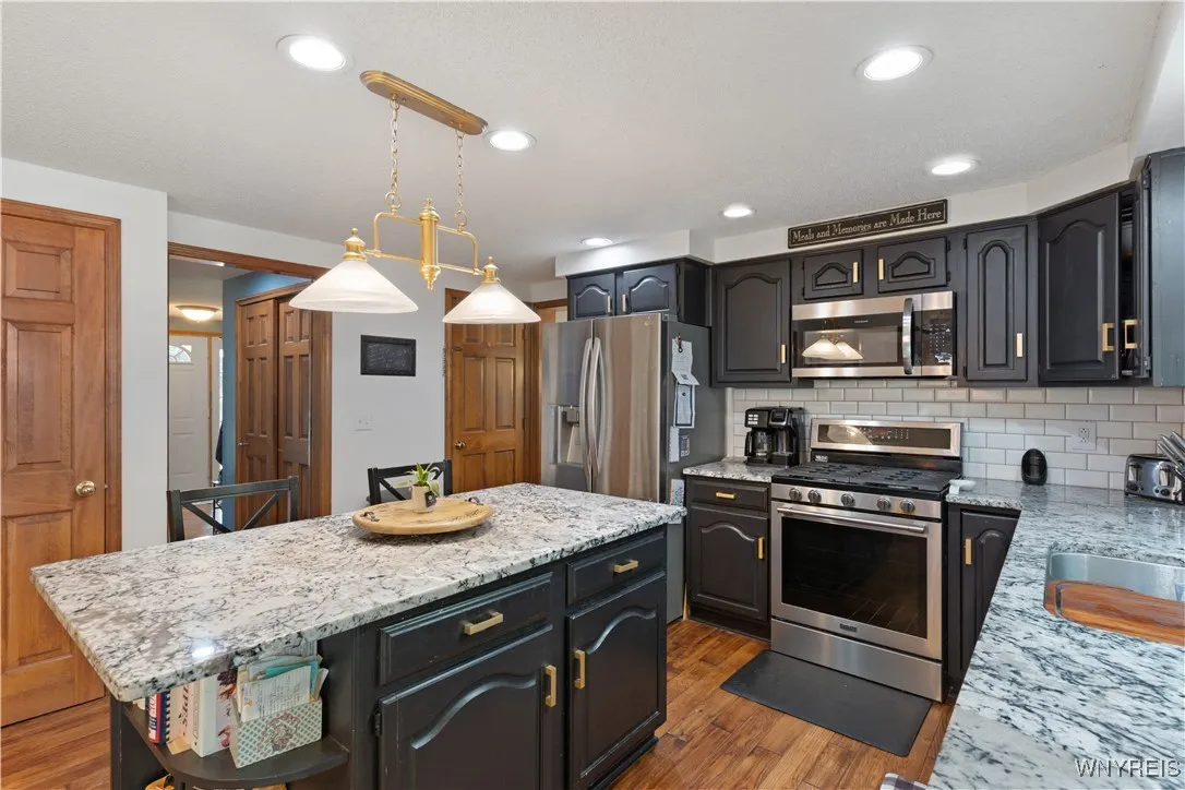 5586 Coachmans Lane, Hamburg, New York 14075, Hamburg, New York 14075, 4 Bedrooms Bedrooms, 9 Rooms Rooms,2 BathroomsBathrooms,Residential,For Sale,5586 Coachmans Lane, Hamburg, New York 14075,B1629727