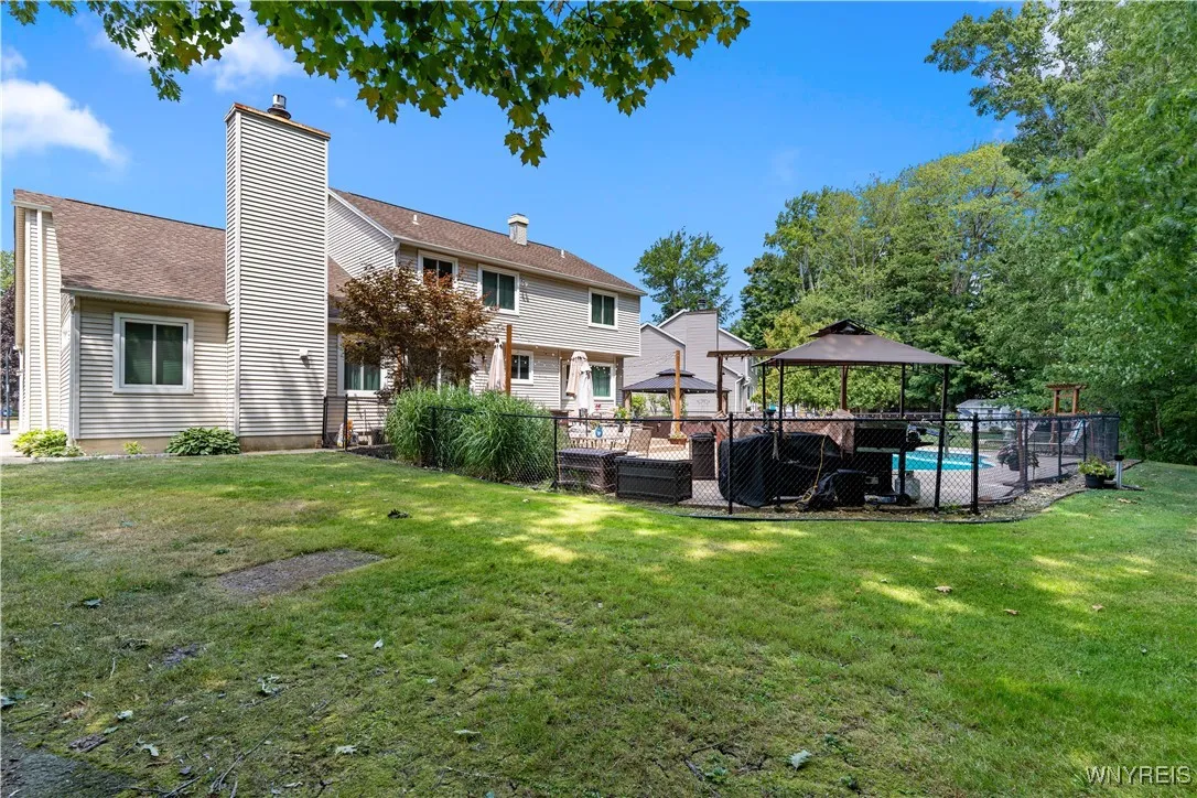 5586 Coachmans Lane, Hamburg, New York 14075, Hamburg, New York 14075, 4 Bedrooms Bedrooms, 9 Rooms Rooms,2 BathroomsBathrooms,Residential,For Sale,5586 Coachmans Lane, Hamburg, New York 14075,B1629727