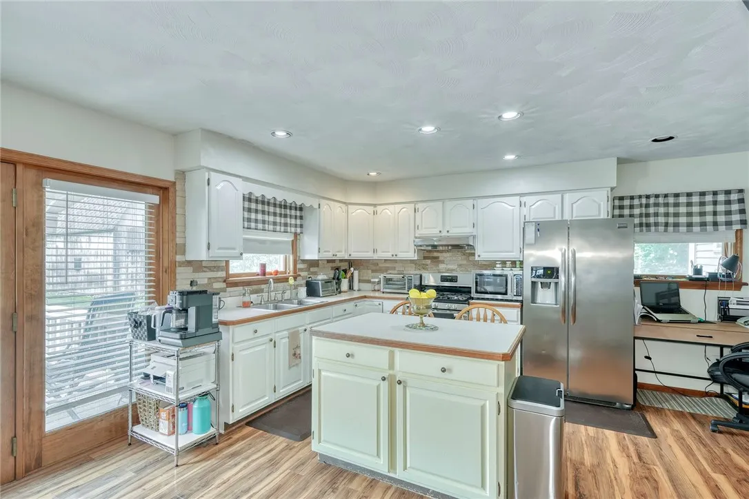 2139 Buffalo Street, Seneca, New York 14561, Seneca, New York 14561, 2 Bedrooms Bedrooms, 5 Rooms Rooms,1 BathroomBathrooms,Residential,Closed,2139 Buffalo Street, Seneca, New York 14561,0,R1629642