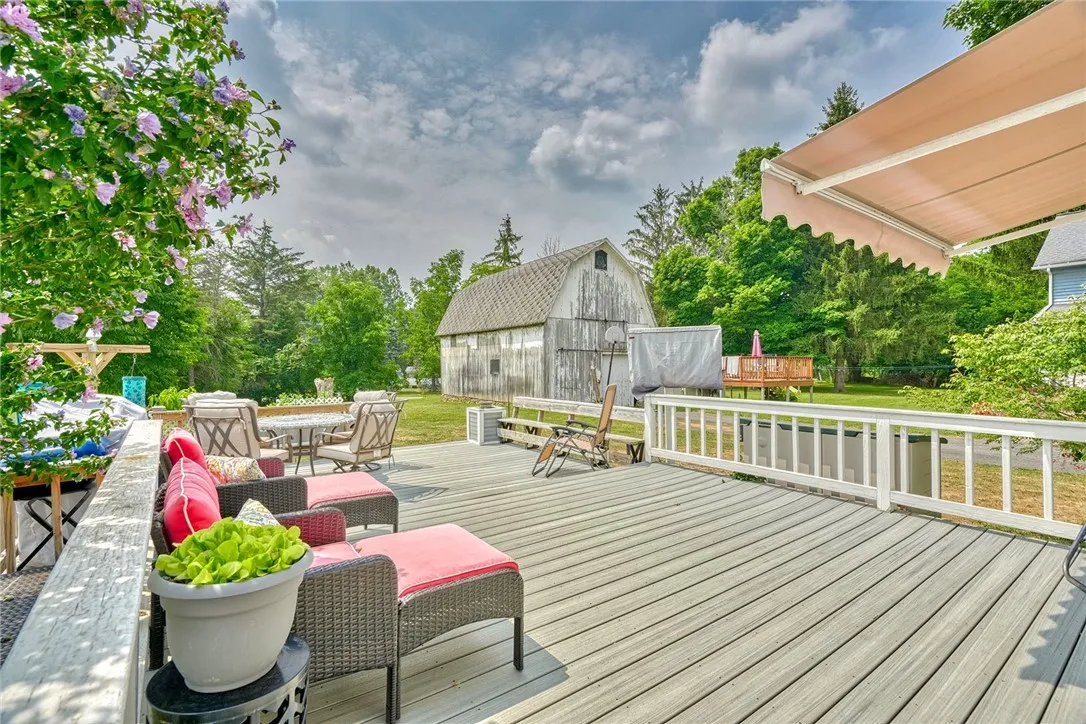 2139 Buffalo Street, Seneca, New York 14561, Seneca, New York 14561, 2 Bedrooms Bedrooms, 5 Rooms Rooms,1 BathroomBathrooms,Residential,Closed,2139 Buffalo Street, Seneca, New York 14561,0,R1629642