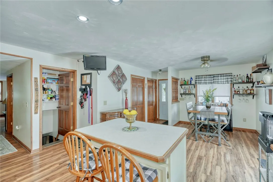 2139 Buffalo Street, Seneca, New York 14561, Seneca, New York 14561, 2 Bedrooms Bedrooms, 5 Rooms Rooms,1 BathroomBathrooms,Residential,Closed,2139 Buffalo Street, Seneca, New York 14561,0,R1629642