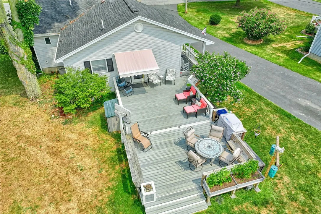 2139 Buffalo Street, Seneca, New York 14561, Seneca, New York 14561, 2 Bedrooms Bedrooms, 5 Rooms Rooms,1 BathroomBathrooms,Residential,Closed,2139 Buffalo Street, Seneca, New York 14561,0,R1629642