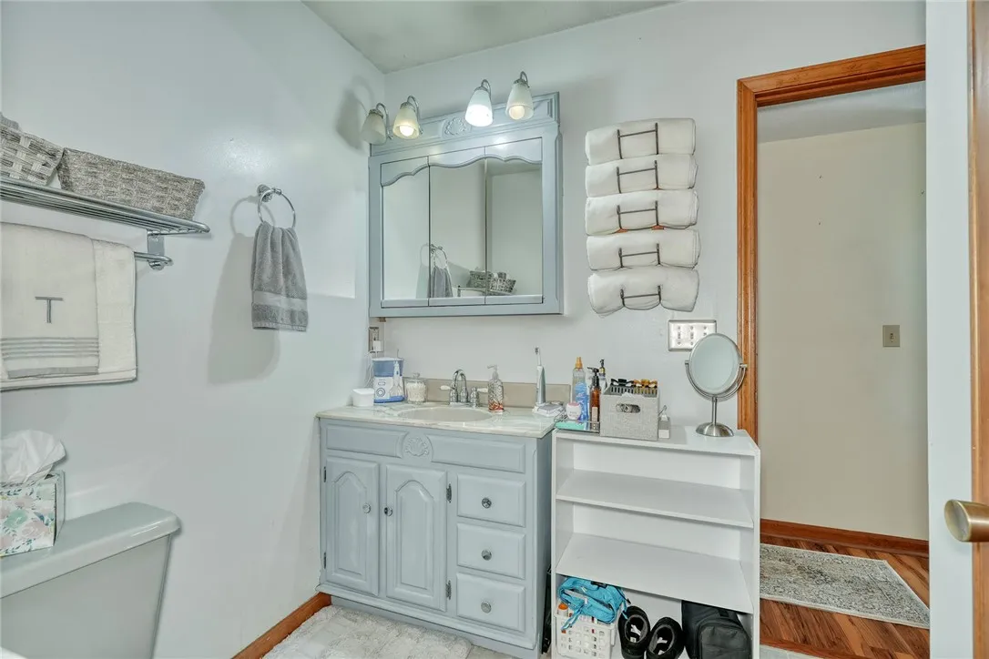 2139 Buffalo Street, Seneca, New York 14561, Seneca, New York 14561, 2 Bedrooms Bedrooms, 5 Rooms Rooms,1 BathroomBathrooms,Residential,Closed,2139 Buffalo Street, Seneca, New York 14561,0,R1629642