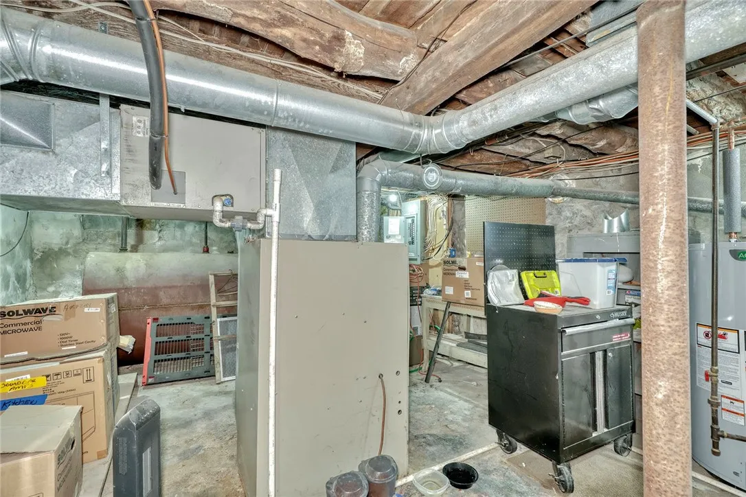 2139 Buffalo Street, Seneca, New York 14561, Seneca, New York 14561, 2 Bedrooms Bedrooms, 5 Rooms Rooms,1 BathroomBathrooms,Residential,Closed,2139 Buffalo Street, Seneca, New York 14561,0,R1629642