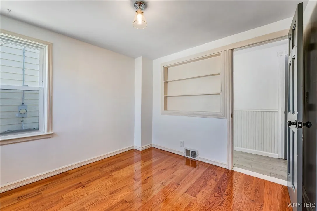 2nd Bedroom