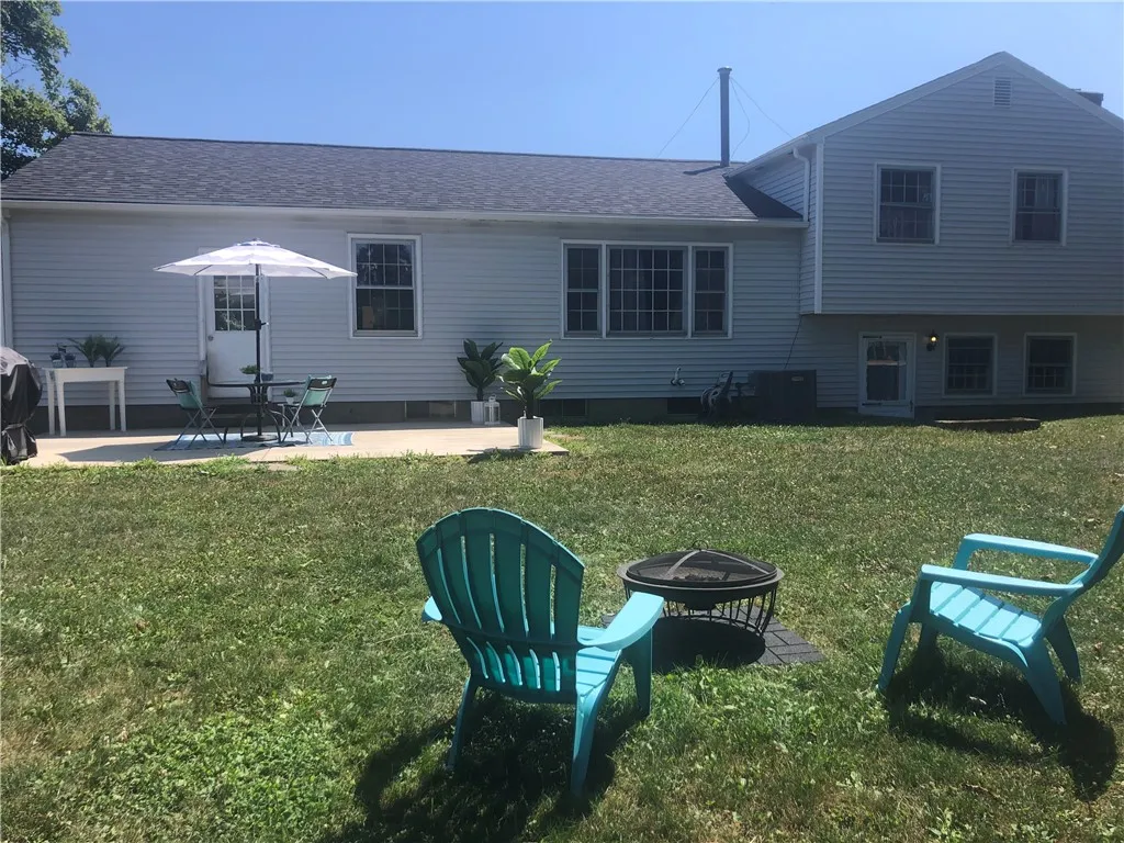 57 Yellowstone Drive, Henrietta, New York 14586, Henrietta, New York 14586, 4 Bedrooms Bedrooms, 10 Rooms Rooms,2 BathroomsBathrooms,Residential,Closed,57 Yellowstone Drive, Henrietta, New York 14586,0,R1627935