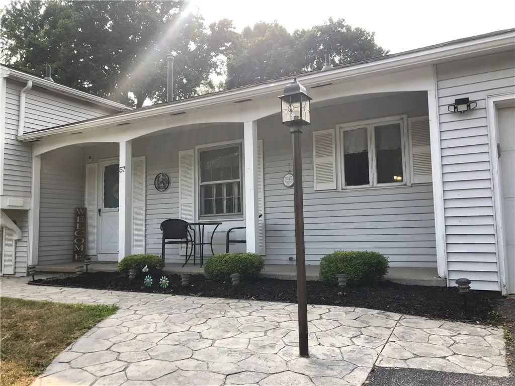 57 Yellowstone Drive, Henrietta, New York 14586, Henrietta, New York 14586, 4 Bedrooms Bedrooms, 10 Rooms Rooms,2 BathroomsBathrooms,Residential,Closed,57 Yellowstone Drive, Henrietta, New York 14586,0,R1627935