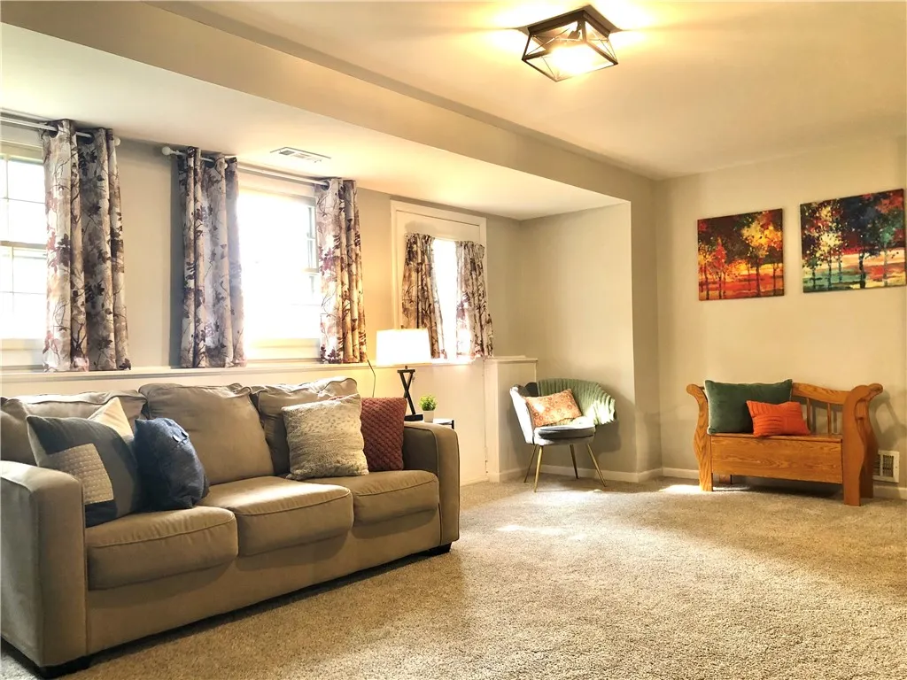 57 Yellowstone Drive, Henrietta, New York 14586, Henrietta, New York 14586, 4 Bedrooms Bedrooms, 10 Rooms Rooms,2 BathroomsBathrooms,Residential,Closed,57 Yellowstone Drive, Henrietta, New York 14586,0,R1627935