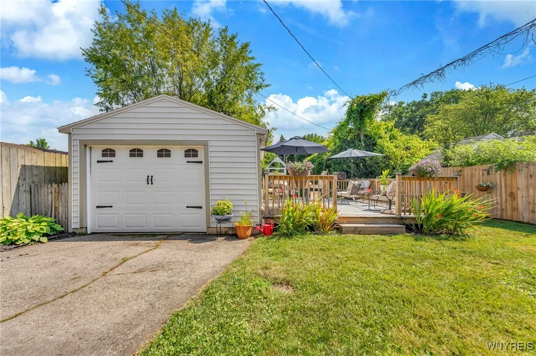 84 Cumberland Avenue, Buffalo, New York 14220, Buffalo, New York 14220, 3 Bedrooms Bedrooms, 5 Rooms Rooms,1 BathroomBathrooms,Residential,For Sale,84 Cumberland Avenue, Buffalo, New York 14220,B1627561