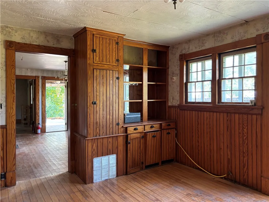 9849 County Route 76, Pulteney, New York 14840, Pulteney, New York 14840, 3 Bedrooms Bedrooms, 7 Rooms Rooms,1 BathroomBathrooms,Residential,Closed,9849 County Route 76, Pulteney, New York 14840,0,R1630012