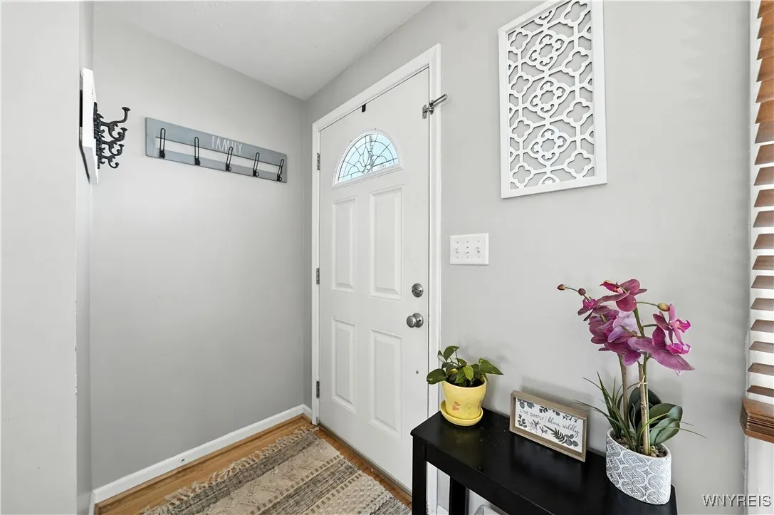 22 Westwood Drive, Tonawanda, New York 14150, Tonawanda, New York 14150, 3 Bedrooms Bedrooms, 7 Rooms Rooms,1 BathroomBathrooms,Residential,For Sale,22 Westwood Drive, Tonawanda, New York 14150,B1630027