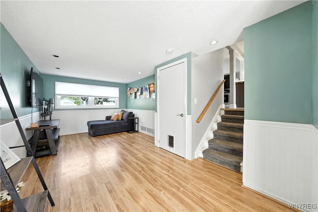 22 Westwood Drive, Tonawanda, New York 14150, Tonawanda, New York 14150, 3 Bedrooms Bedrooms, 7 Rooms Rooms,1 BathroomBathrooms,Residential,For Sale,22 Westwood Drive, Tonawanda, New York 14150,B1630027