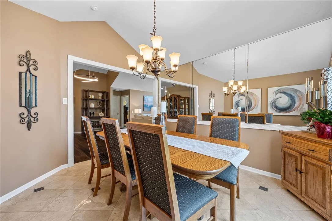 Dining Room/Flex Space