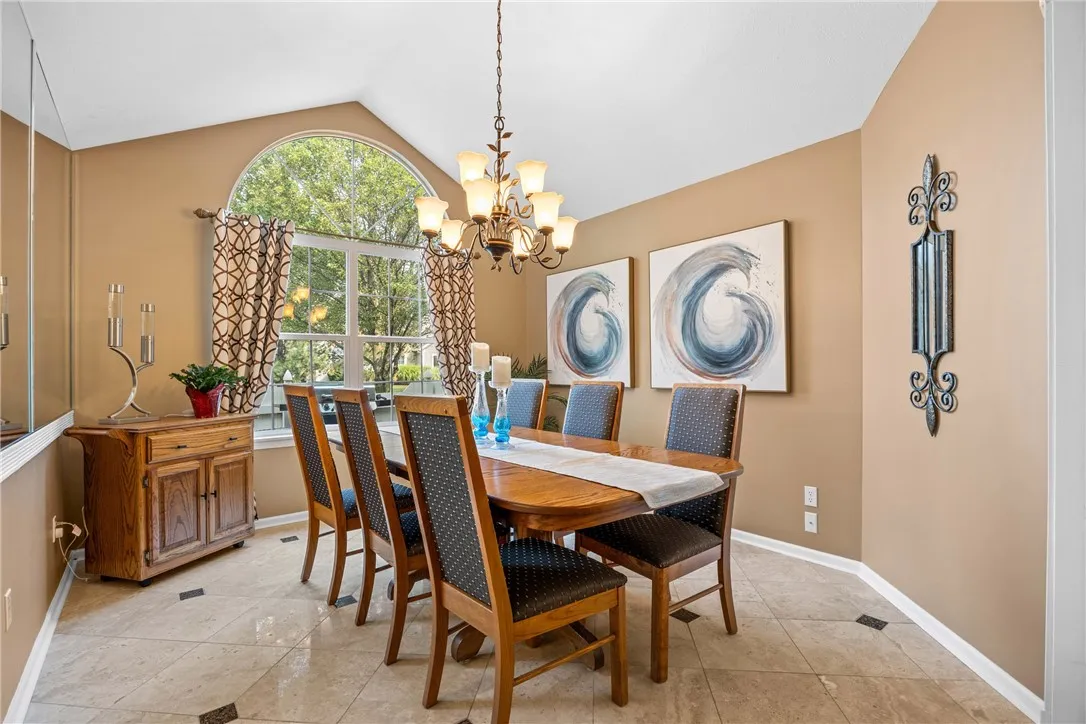 Dining Room/Flex Space