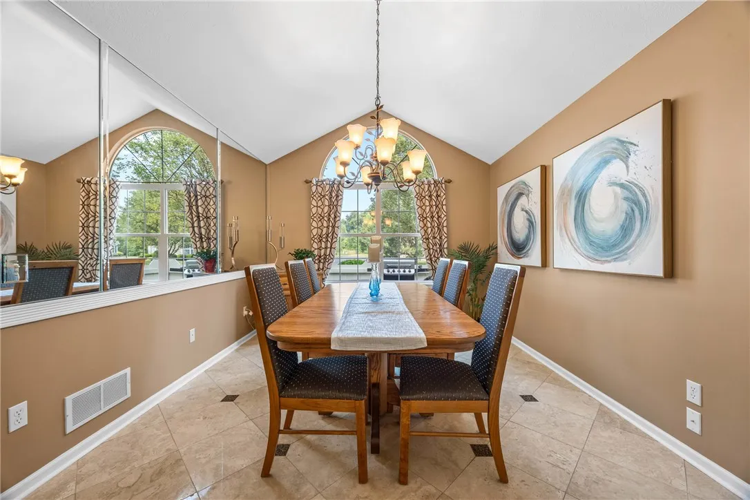 Dining Room/Flex Space