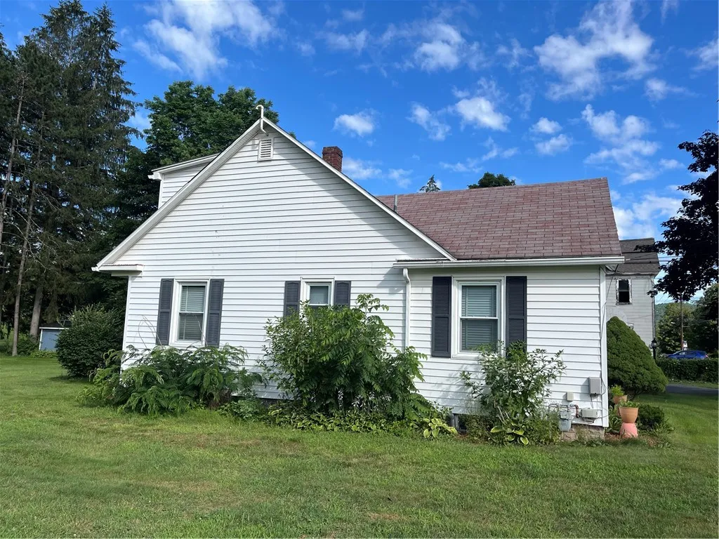 51 Stockton Avenue, Walton, New York 13856, Walton, New York 13856, 4 Bedrooms Bedrooms, 8 Rooms Rooms,2 BathroomsBathrooms,Residential,Closed,51 Stockton Avenue, Walton, New York 13856,0,R1627807