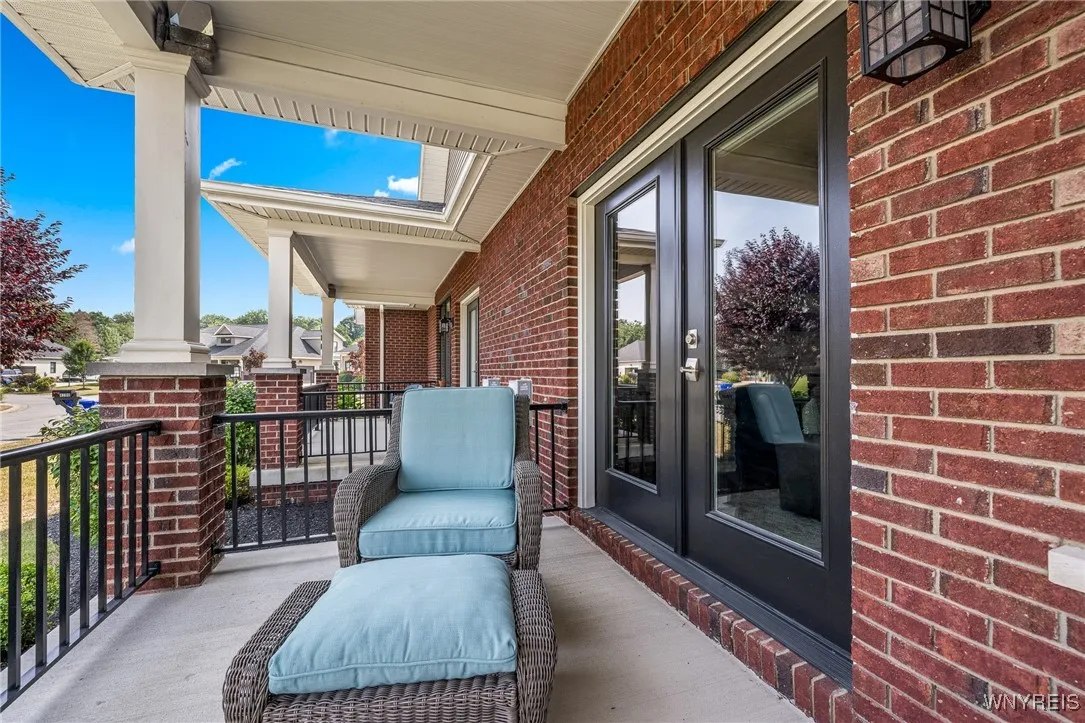 4050 Martingale Court, Aurora, New York 14052, Aurora, New York 14052, 3 Bedrooms Bedrooms, 7 Rooms Rooms,2 BathroomsBathrooms,Residential,Closed,4050 Martingale Court, Aurora, New York 14052,0,B1629752