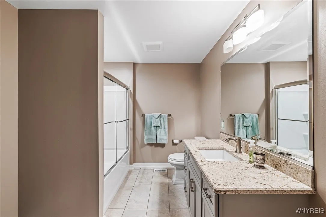 Floor 2 Full Bath