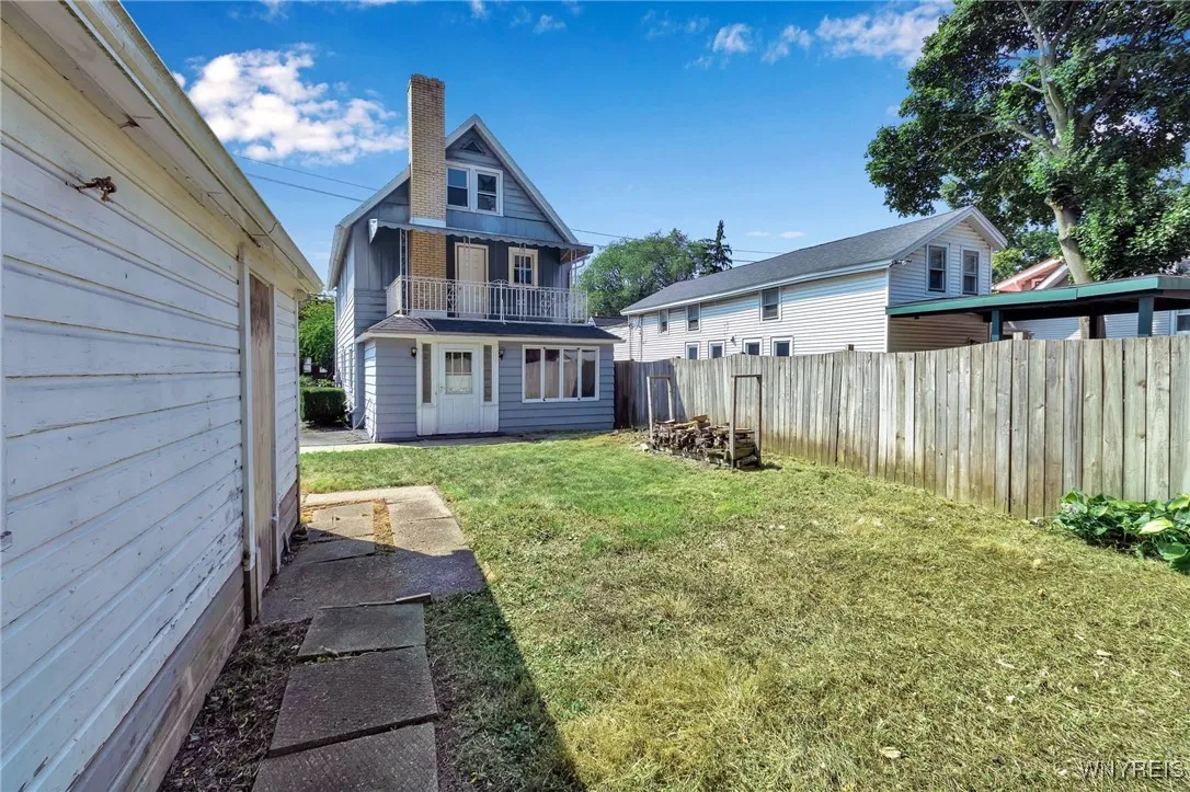 85 Lake Street, Hamburg, New York 14075, Hamburg, New York 14075, 3 Bedrooms Bedrooms, 8 Rooms Rooms,1 BathroomBathrooms,Residential,For Sale,85 Lake Street, Hamburg, New York 14075,B1629812