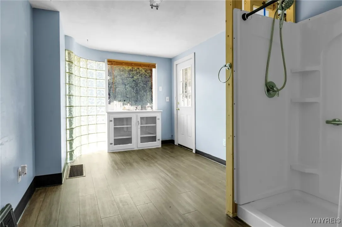 85 Lake Street, Hamburg, New York 14075, Hamburg, New York 14075, 3 Bedrooms Bedrooms, 8 Rooms Rooms,1 BathroomBathrooms,Residential,For Sale,85 Lake Street, Hamburg, New York 14075,B1629812