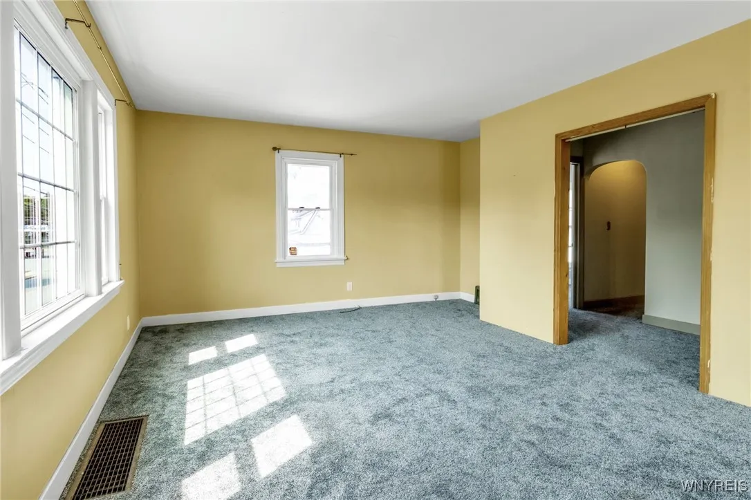 85 Lake Street, Hamburg, New York 14075, Hamburg, New York 14075, 3 Bedrooms Bedrooms, 8 Rooms Rooms,1 BathroomBathrooms,Residential,For Sale,85 Lake Street, Hamburg, New York 14075,B1629812