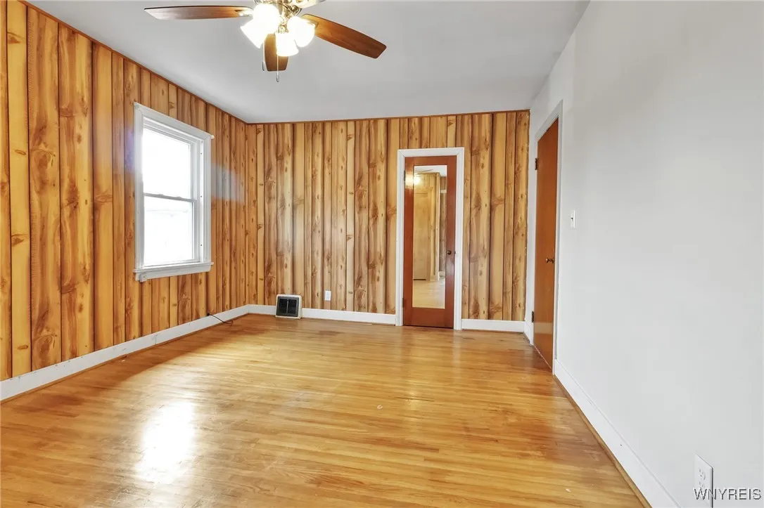 85 Lake Street, Hamburg, New York 14075, Hamburg, New York 14075, 3 Bedrooms Bedrooms, 8 Rooms Rooms,1 BathroomBathrooms,Residential,For Sale,85 Lake Street, Hamburg, New York 14075,B1629812
