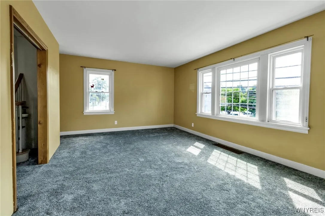 85 Lake Street, Hamburg, New York 14075, Hamburg, New York 14075, 3 Bedrooms Bedrooms, 8 Rooms Rooms,1 BathroomBathrooms,Residential,For Sale,85 Lake Street, Hamburg, New York 14075,B1629812