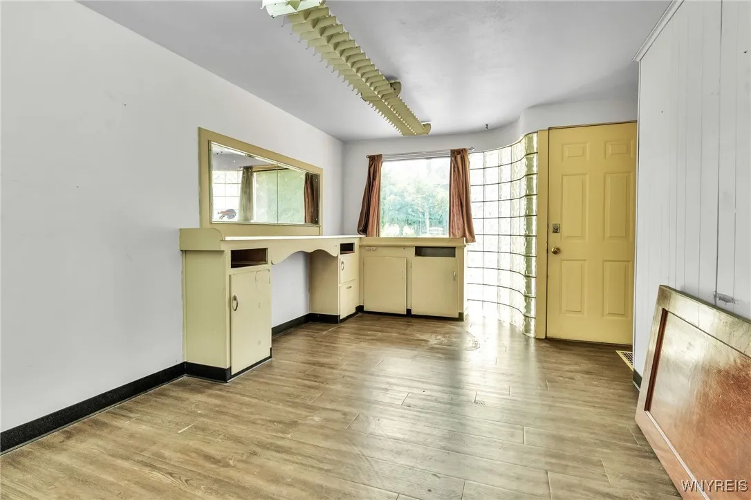 85 Lake Street, Hamburg, New York 14075, Hamburg, New York 14075, 3 Bedrooms Bedrooms, 8 Rooms Rooms,1 BathroomBathrooms,Residential,For Sale,85 Lake Street, Hamburg, New York 14075,B1629812