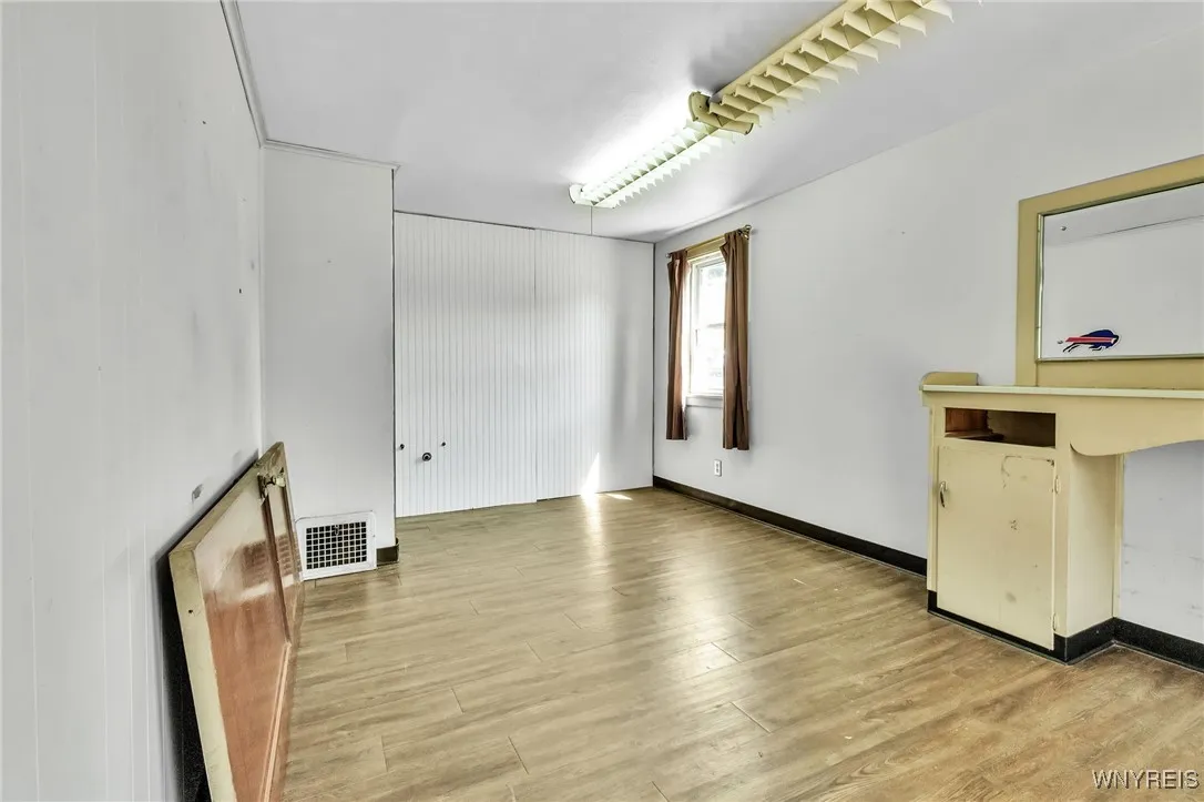 85 Lake Street, Hamburg, New York 14075, Hamburg, New York 14075, 3 Bedrooms Bedrooms, 8 Rooms Rooms,1 BathroomBathrooms,Residential,For Sale,85 Lake Street, Hamburg, New York 14075,B1629812