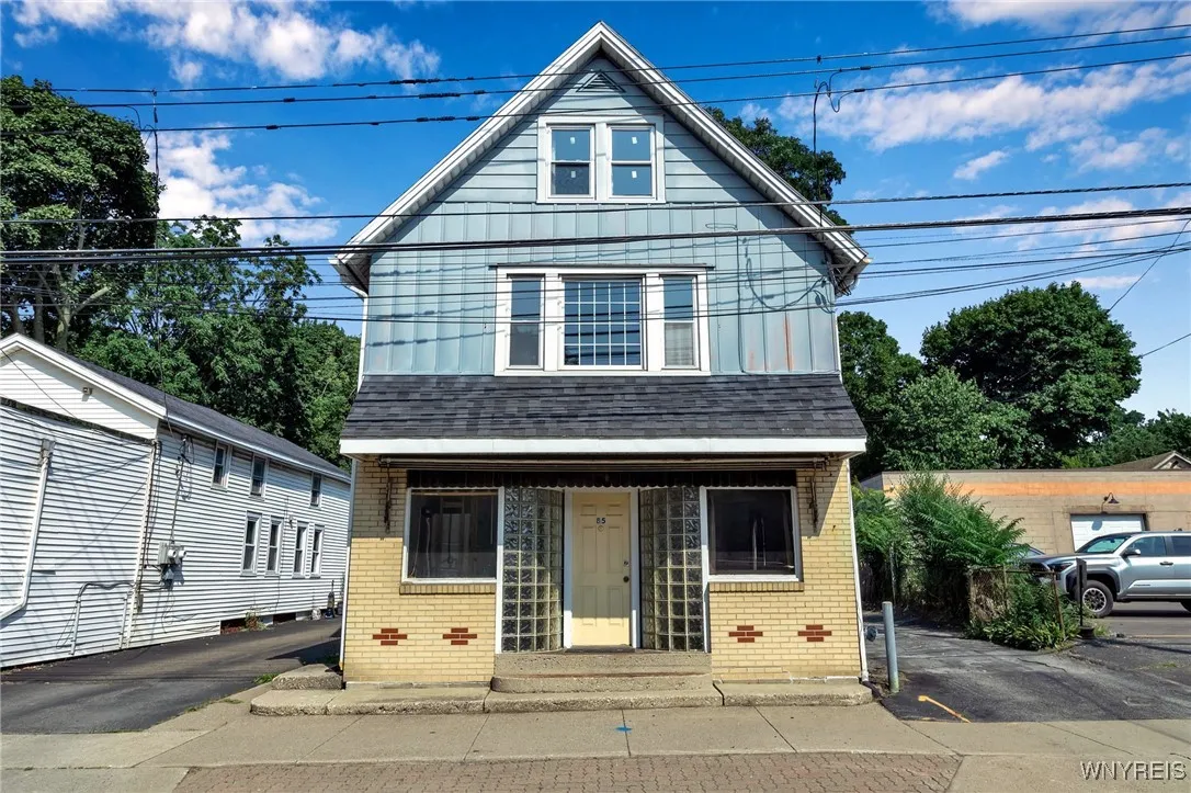 85 Lake Street, Hamburg, New York 14075, Hamburg, New York 14075, 8 Rooms Rooms,Commercial Sale,For Sale,85 Lake Street, Hamburg, New York 14075,B1630065