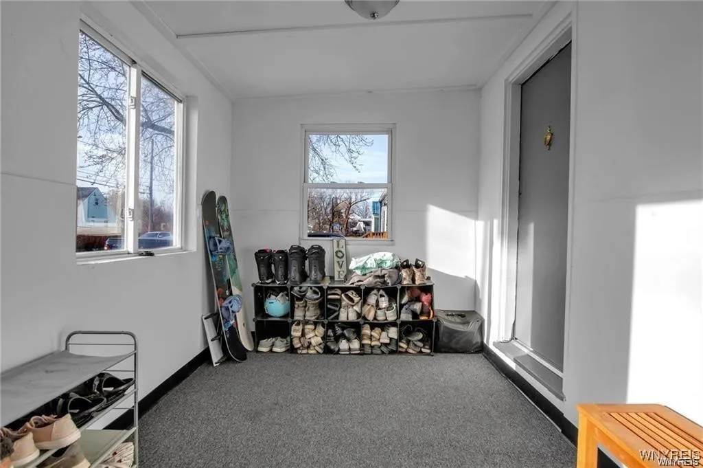 40 Remington Place, Buffalo, New York 14210, Buffalo, New York 14210, 3 Bedrooms Bedrooms, 7 Rooms Rooms,1 BathroomBathrooms,Residential,For Sale,40 Remington Place, Buffalo, New York 14210,B1629917