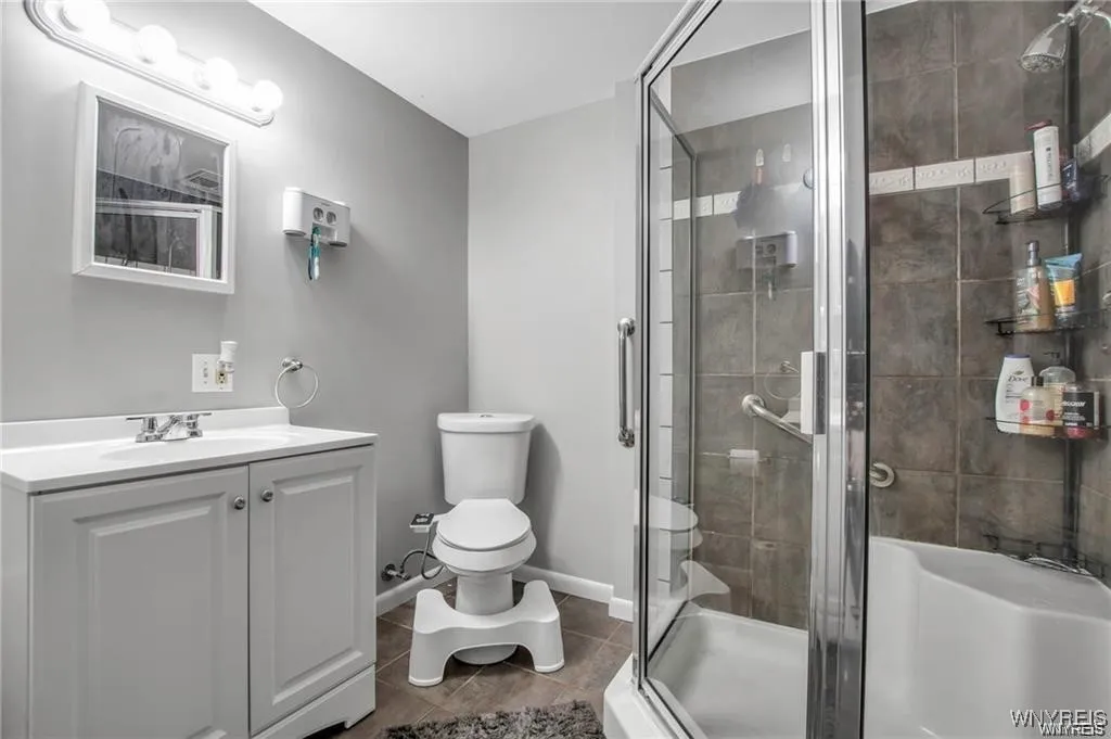 40 Remington Place, Buffalo, New York 14210, Buffalo, New York 14210, 3 Bedrooms Bedrooms, 7 Rooms Rooms,1 BathroomBathrooms,Residential,For Sale,40 Remington Place, Buffalo, New York 14210,B1629917