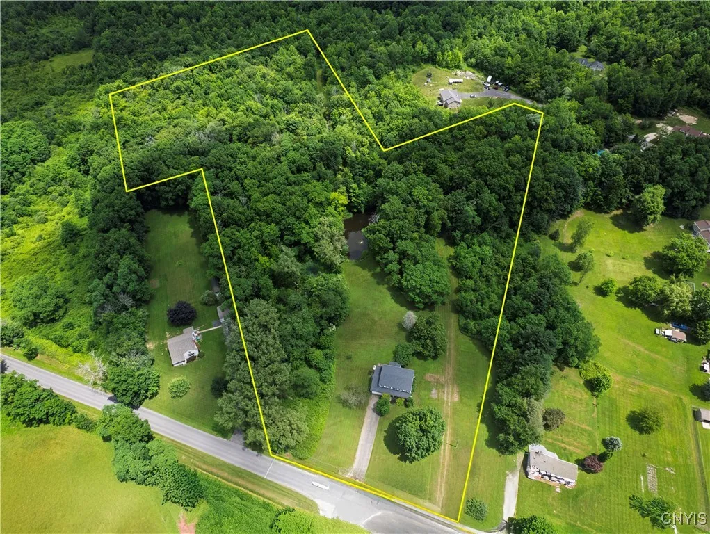 122 Center Road, Schroeppel, New York 13132, Schroeppel, New York 13132, 5 Bedrooms Bedrooms, 10 Rooms Rooms,2 BathroomsBathrooms,Residential,Closed,122 Center Road, Schroeppel, New York 13132,0,S1630003