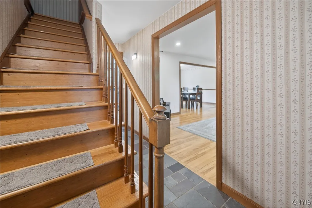 122 Center Road, Schroeppel, New York 13132, Schroeppel, New York 13132, 5 Bedrooms Bedrooms, 10 Rooms Rooms,2 BathroomsBathrooms,Residential,Closed,122 Center Road, Schroeppel, New York 13132,0,S1630003