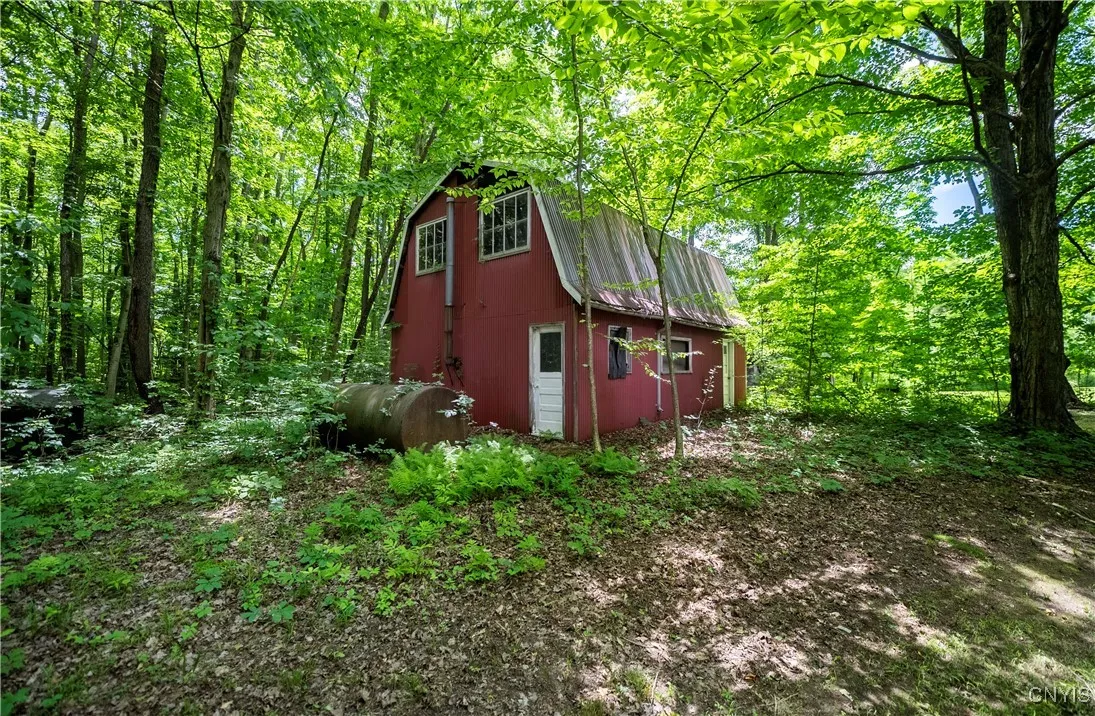 122 Center Road, Schroeppel, New York 13132, Schroeppel, New York 13132, 5 Bedrooms Bedrooms, 10 Rooms Rooms,2 BathroomsBathrooms,Residential,Closed,122 Center Road, Schroeppel, New York 13132,0,S1630003