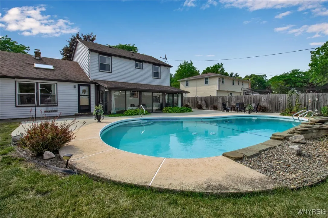 173 Paradise Road, Amherst, New York 14051, Amherst, New York 14051, 4 Bedrooms Bedrooms, 8 Rooms Rooms,2 BathroomsBathrooms,Residential,Closed,173 Paradise Road, Amherst, New York 14051,0,B1630035