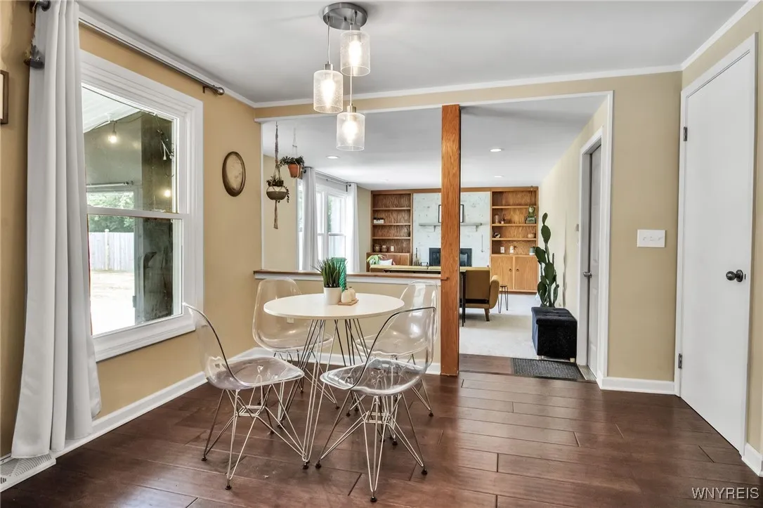 173 Paradise Road, Amherst, New York 14051, Amherst, New York 14051, 4 Bedrooms Bedrooms, 8 Rooms Rooms,2 BathroomsBathrooms,Residential,Closed,173 Paradise Road, Amherst, New York 14051,0,B1630035