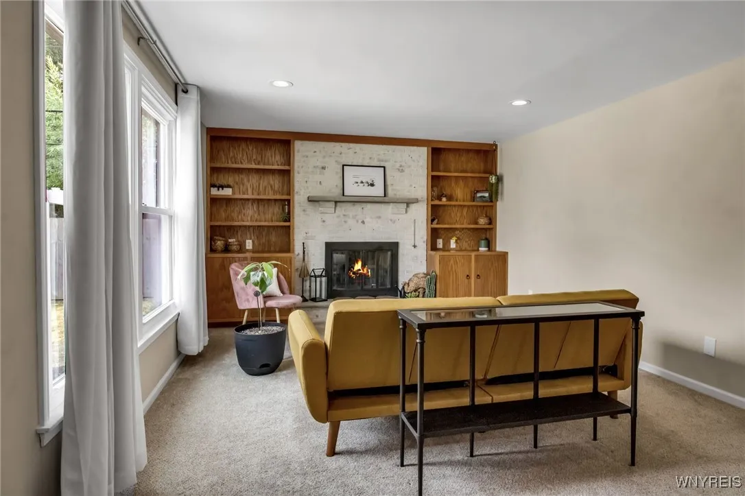 173 Paradise Road, Amherst, New York 14051, Amherst, New York 14051, 4 Bedrooms Bedrooms, 8 Rooms Rooms,2 BathroomsBathrooms,Residential,Closed,173 Paradise Road, Amherst, New York 14051,0,B1630035