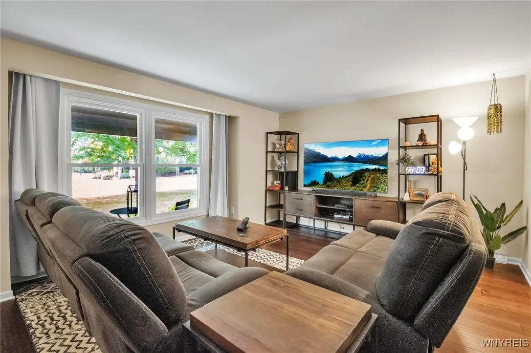 173 Paradise Road, Amherst, New York 14051, Amherst, New York 14051, 4 Bedrooms Bedrooms, 8 Rooms Rooms,2 BathroomsBathrooms,Residential,For Sale,173 Paradise Road, Amherst, New York 14051,B1630035