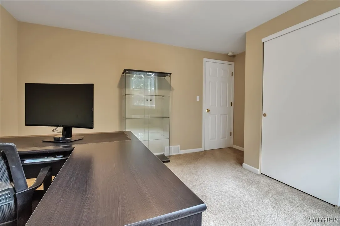 173 Paradise Road, Amherst, New York 14051, Amherst, New York 14051, 4 Bedrooms Bedrooms, 8 Rooms Rooms,2 BathroomsBathrooms,Residential,For Sale,173 Paradise Road, Amherst, New York 14051,B1630035