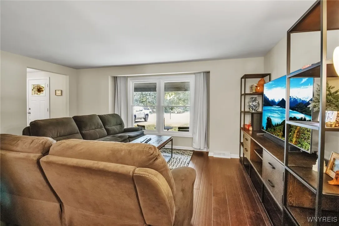 173 Paradise Road, Amherst, New York 14051, Amherst, New York 14051, 4 Bedrooms Bedrooms, 8 Rooms Rooms,2 BathroomsBathrooms,Residential,Closed,173 Paradise Road, Amherst, New York 14051,0,B1630035