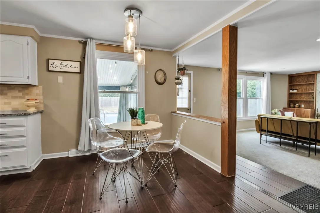 173 Paradise Road, Amherst, New York 14051, Amherst, New York 14051, 4 Bedrooms Bedrooms, 8 Rooms Rooms,2 BathroomsBathrooms,Residential,For Sale,173 Paradise Road, Amherst, New York 14051,B1630035