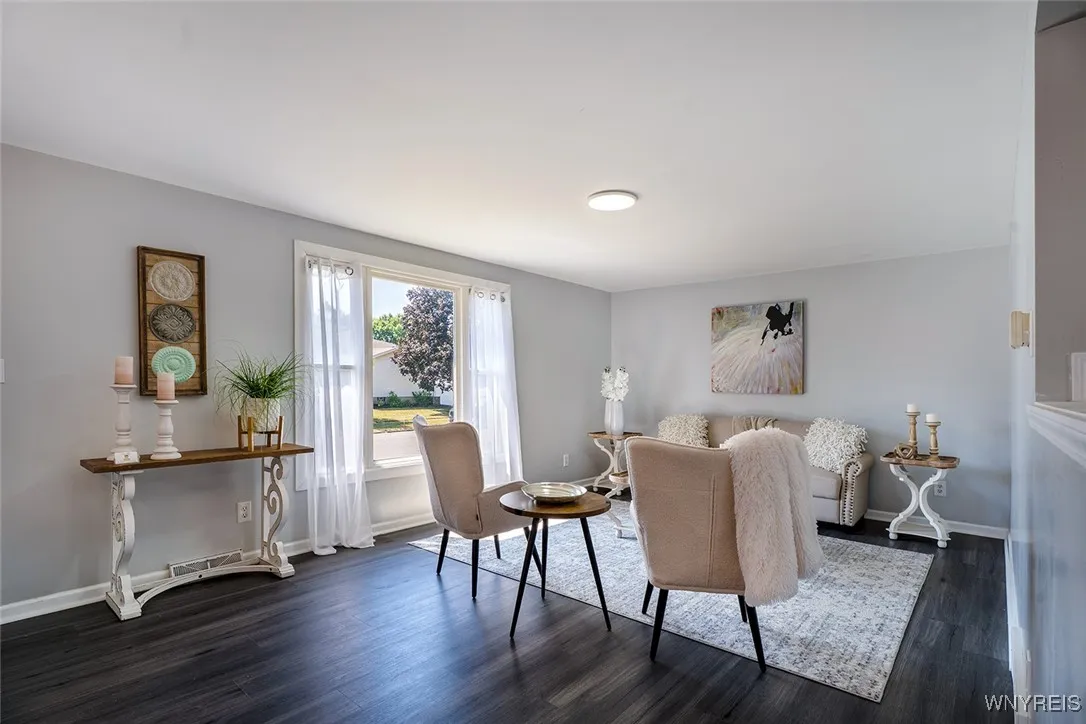 15 Wyndmoor Court, Cheektowaga, New York 14043, Cheektowaga, New York 14043, 3 Bedrooms Bedrooms, 7 Rooms Rooms,1 BathroomBathrooms,Residential,Closed,15 Wyndmoor Court, Cheektowaga, New York 14043,0,B1630099