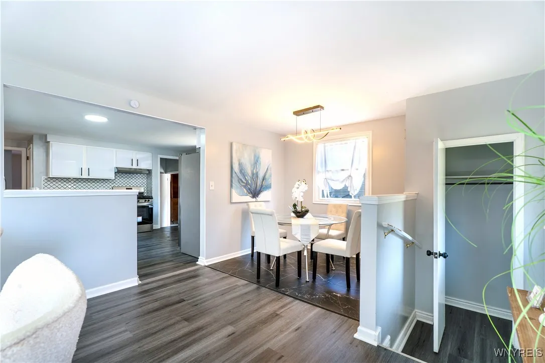 15 Wyndmoor Court, Cheektowaga, New York 14043, Cheektowaga, New York 14043, 3 Bedrooms Bedrooms, 7 Rooms Rooms,1 BathroomBathrooms,Residential,Closed,15 Wyndmoor Court, Cheektowaga, New York 14043,0,B1630099