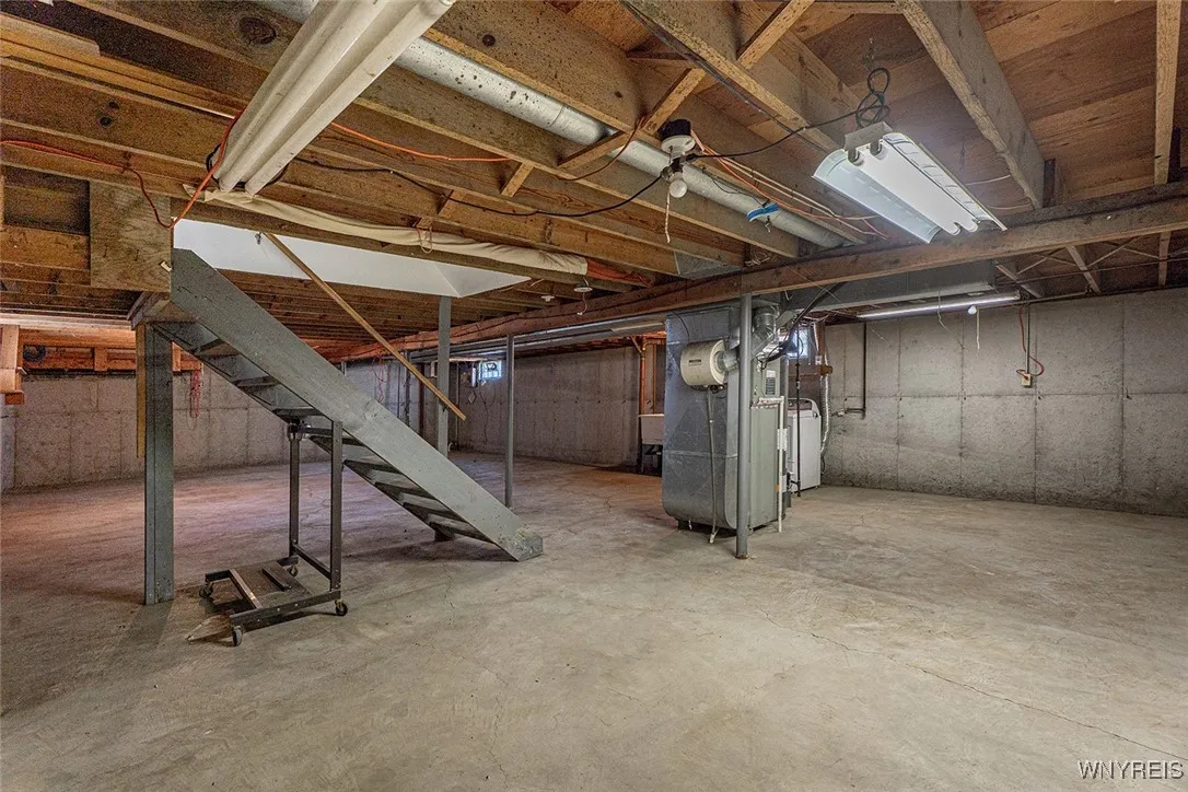 15 Wyndmoor Court, Cheektowaga, New York 14043, Cheektowaga, New York 14043, 3 Bedrooms Bedrooms, 7 Rooms Rooms,1 BathroomBathrooms,Residential,Closed,15 Wyndmoor Court, Cheektowaga, New York 14043,0,B1630099