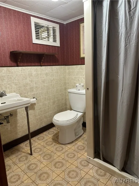 32 Lordan Drive, Cheektowaga, New York 14227, Cheektowaga, New York 14227, 3 Bedrooms Bedrooms, 8 Rooms Rooms,2 BathroomsBathrooms,Residential,For Sale,32 Lordan Drive, Cheektowaga, New York 14227,0,B1629523
