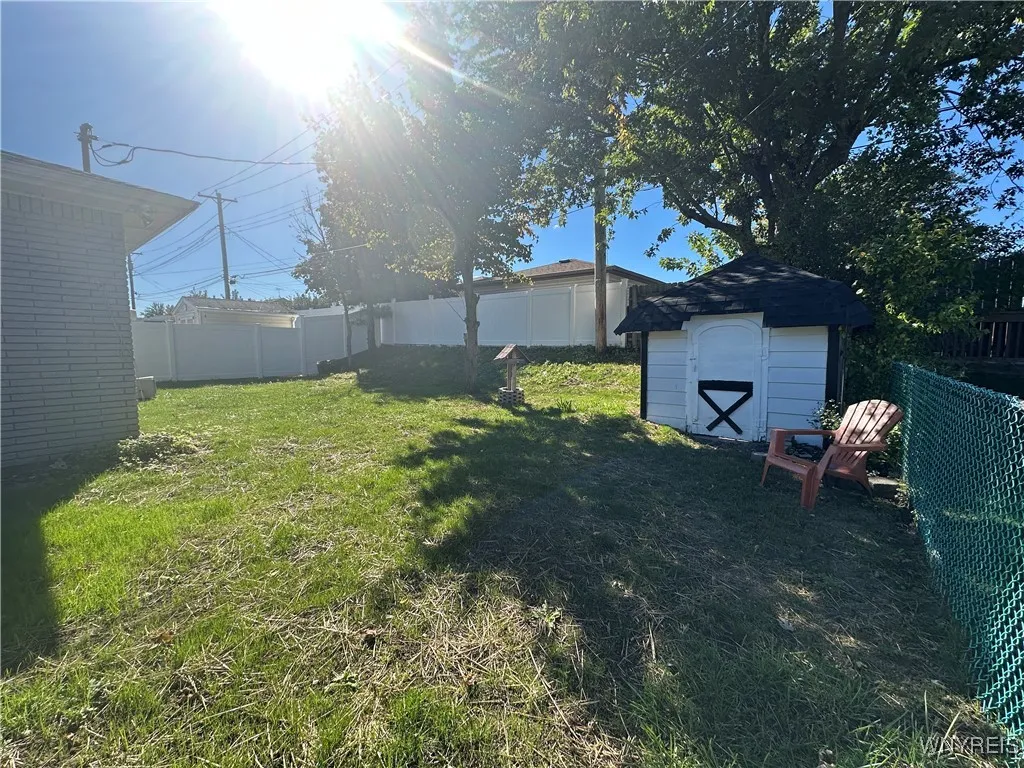 32 Lordan Drive, Cheektowaga, New York 14227, Cheektowaga, New York 14227, 3 Bedrooms Bedrooms, 8 Rooms Rooms,2 BathroomsBathrooms,Residential,For Sale,32 Lordan Drive, Cheektowaga, New York 14227,0,B1629523
