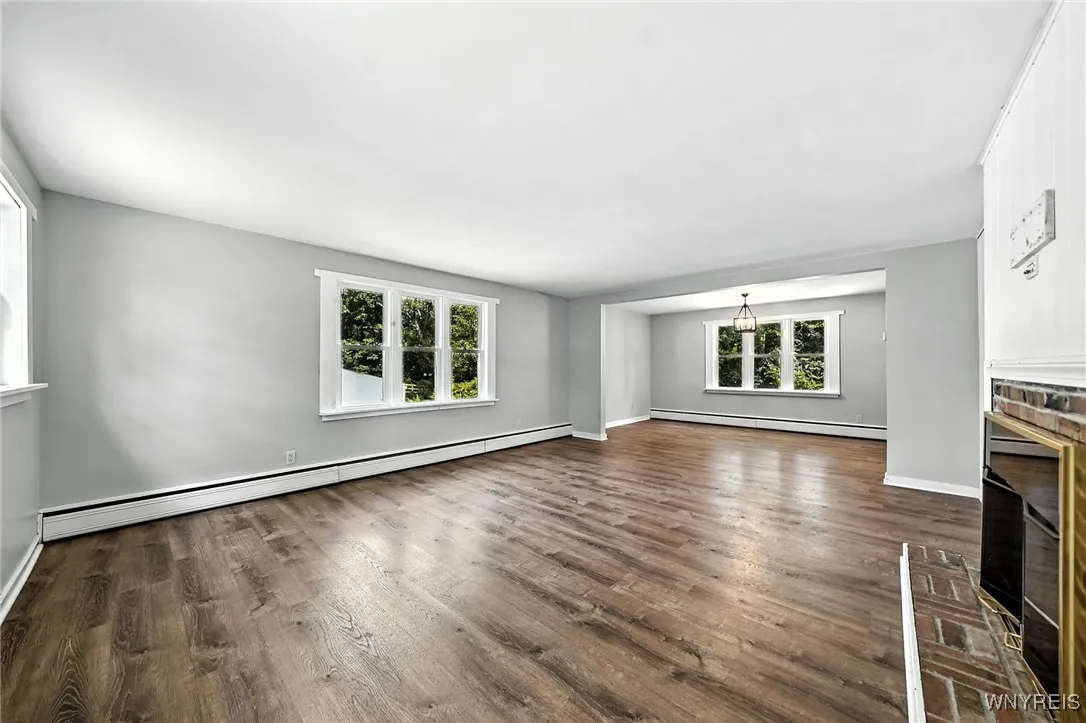 5061 Ellicott Road, Orchard Park, New York 14127, Orchard Park, New York 14127, 3 Bedrooms Bedrooms, 6 Rooms Rooms,2 BathroomsBathrooms,Residential,For Sale,5061 Ellicott Road, Orchard Park, New York 14127,B1629163