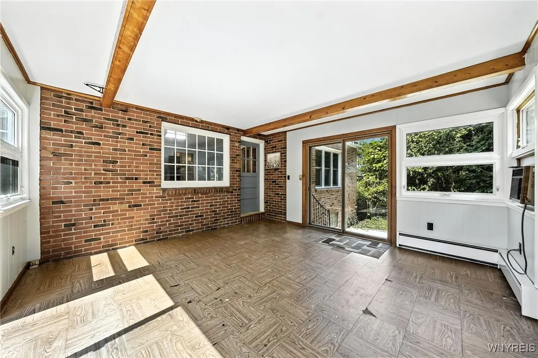 5061 Ellicott Road, Orchard Park, New York 14127, Orchard Park, New York 14127, 3 Bedrooms Bedrooms, 6 Rooms Rooms,2 BathroomsBathrooms,Residential,For Sale,5061 Ellicott Road, Orchard Park, New York 14127,B1629163